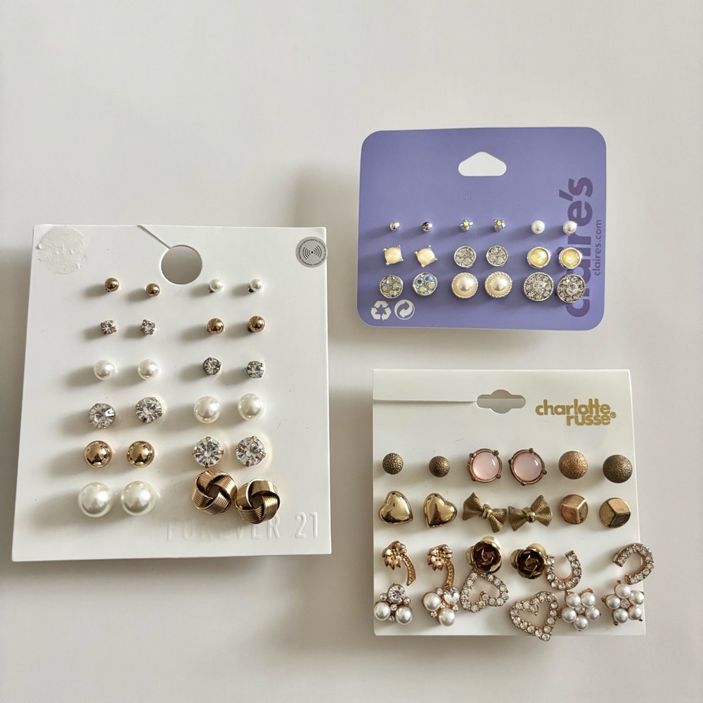 Set of 33 assorted stud earrings